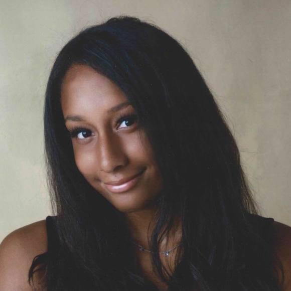 Meet your Posher, Alix - Picture 1 of 1